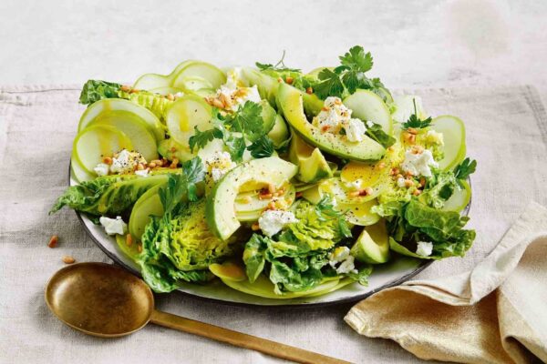 Green Salad with Avocado and Almond