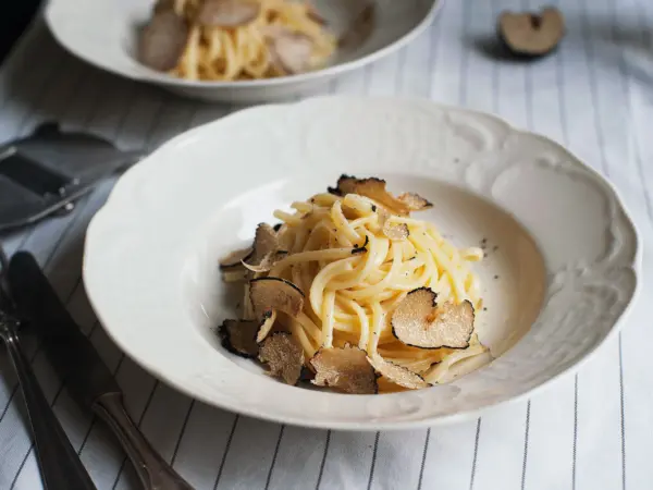 Pasta Fettuccine with Truffles